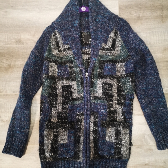 Wilfred Free Sweater/Cardigan - Picture 4 of 5